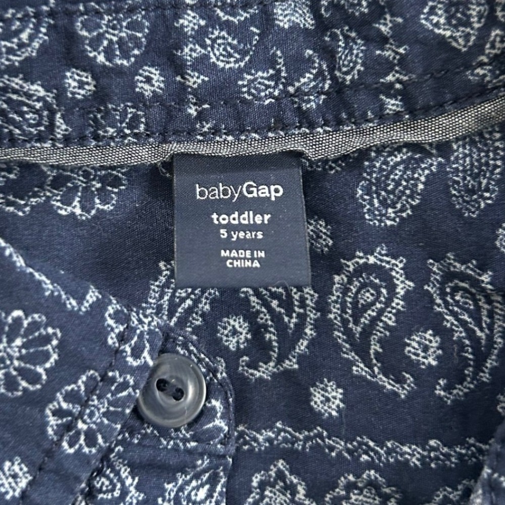 Baby Gap Toddler Boys Blue Paisley Print Short Sleeve Button Up Shirt Size 5 - Picture 2 of 6